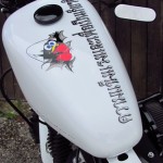 Harley Davidson Sporster Thai, lettrines Thailandaises
